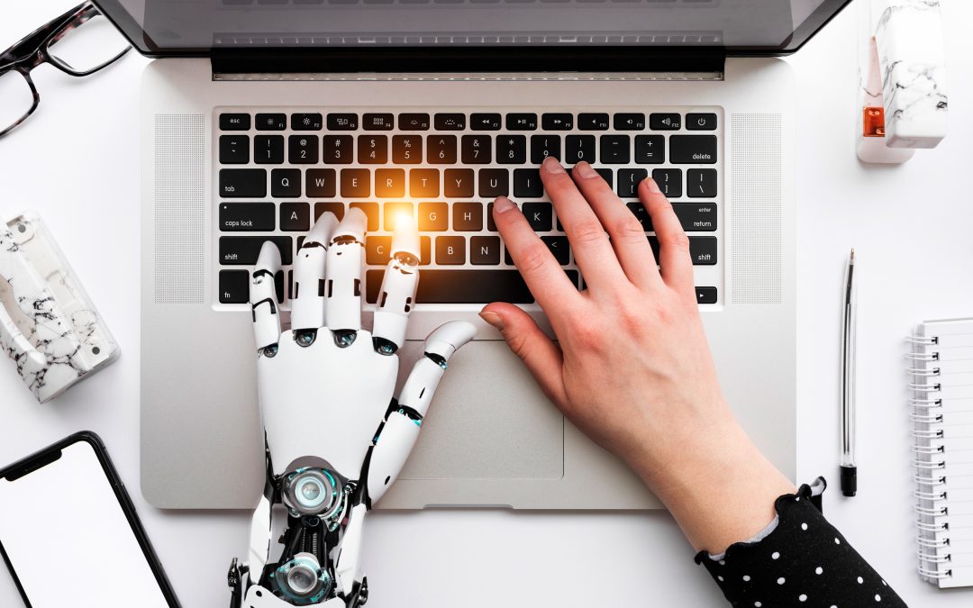 Chatbots: la guía básica para las empresas (características, tipos y beneficios)